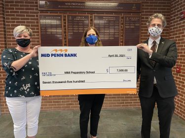 Mid Penn Bank makes EITC donation to MMI