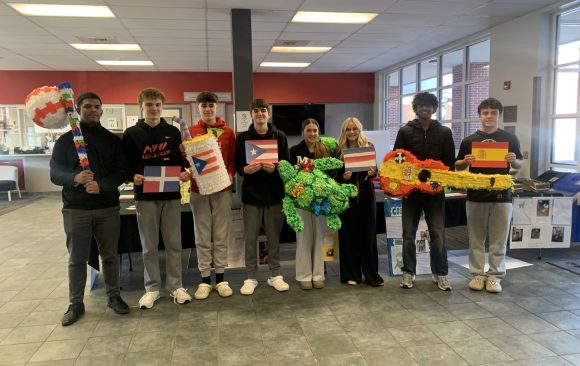 MMI Students Celebrate the Feast of the Three Kings with Play and Piñata Contest