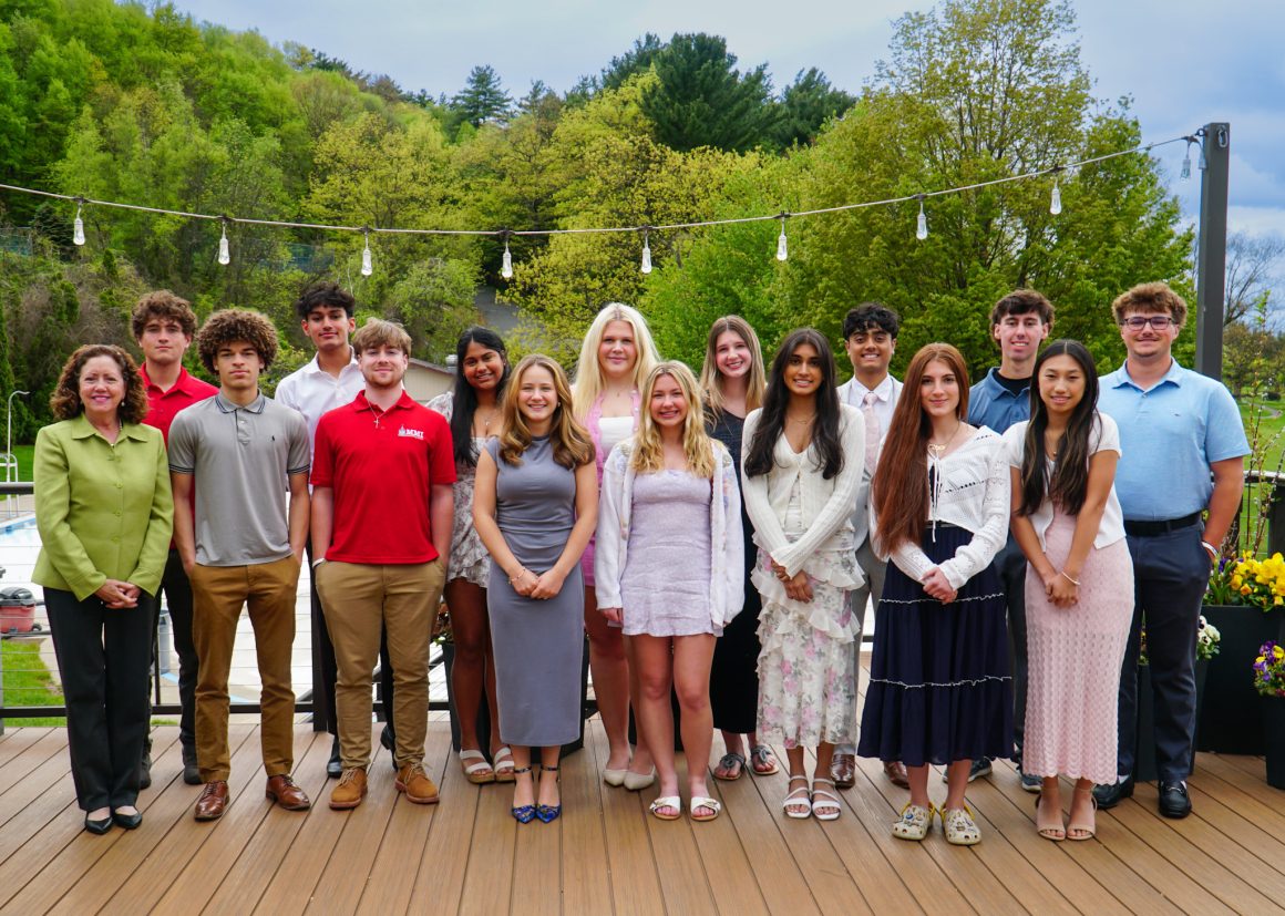 Senior All members of MMI’s senior class who were honored for their dedication to Prepper Athletics.
